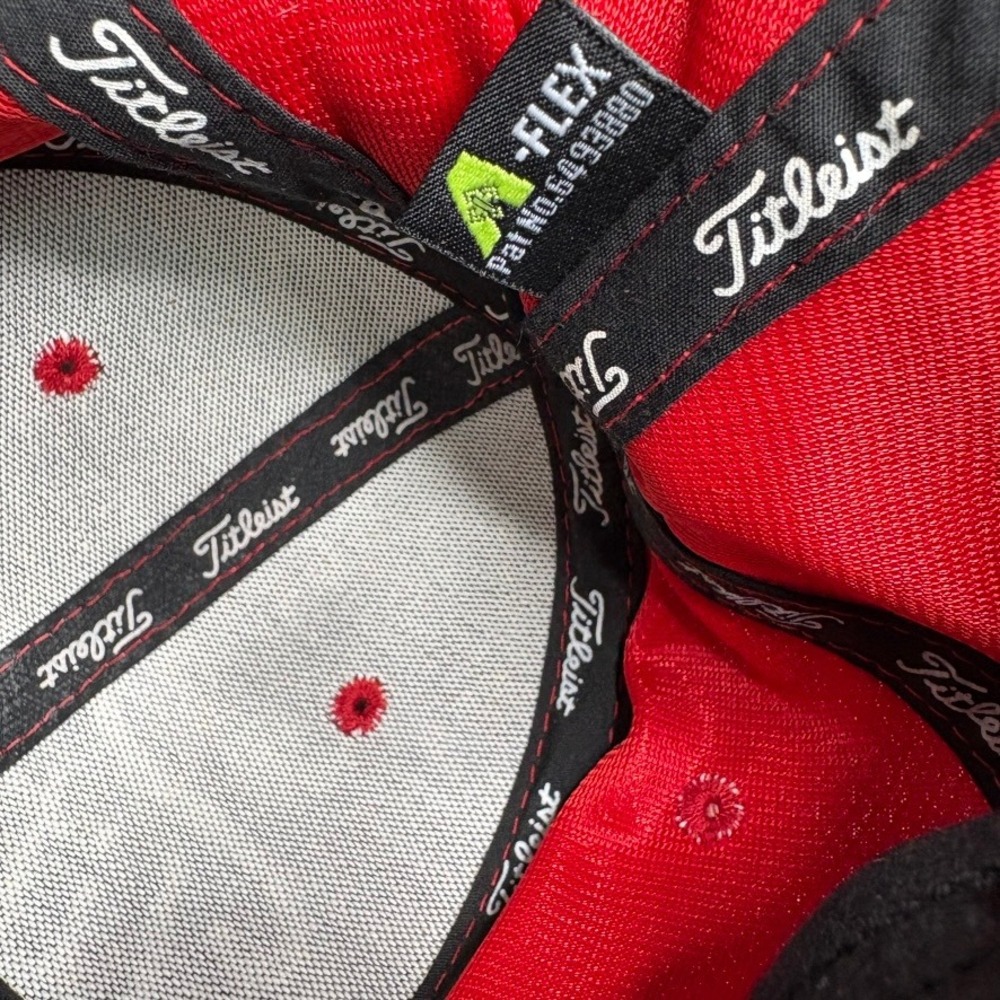 TITLEIST Golf Hat Mens M/L Red A-Flex Mesh Structured Logo Performance Cap - Picture 5 of 6